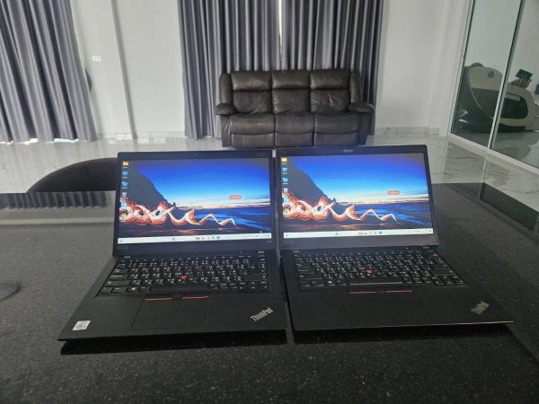 Lenovo ThinkPad X390 i5-10210U Ram8 SSD256 จอ13.3 HD กางจอได้ 180 องศา มีประกันศูนย์ออนไซค์ 09-2026