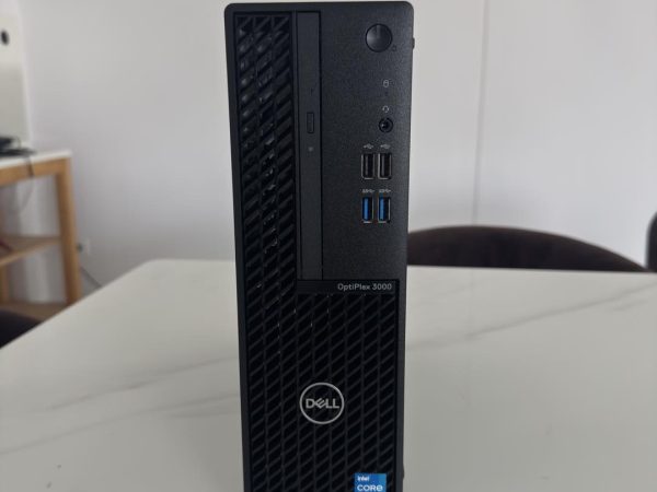 Dell OptiPlex 3000 SFF เครื่องมือสอง  I5-12500 Ram 8 SSD 256 Win 11 Pro  ต่อออกได้ 3 จอ มีประกันศูนย์เหลือ